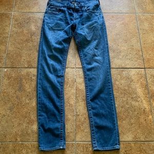 Men’s True Religion jeans